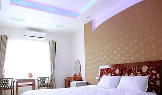 Ngoc Bach Hotel