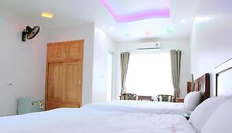 Ngoc Bach Hotel
