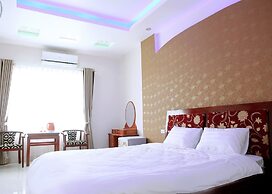 Ngoc Bach Hotel