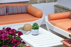 Elpiniki Luxury Apartments