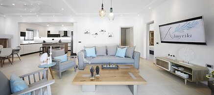 Almyriki Beach Villa