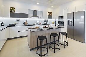 Almyriki Beach Villa