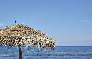 Almyriki Beach Villa