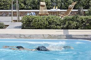 Almyriki Beach Villa