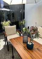 12 Rooms Boutique Hotel