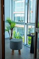 12 Rooms Boutique Hotel