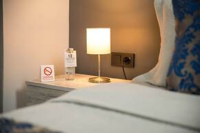 12 Rooms Boutique Hotel