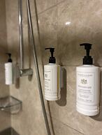 12 Rooms Boutique Hotel