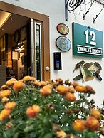 12 Rooms Boutique Hotel