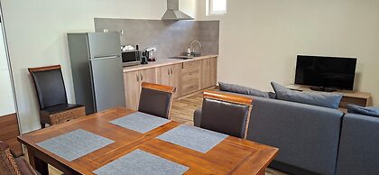 Aranyhal Apartmanház
