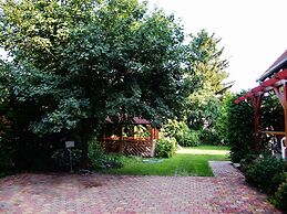 Aranyhal Apartmanház