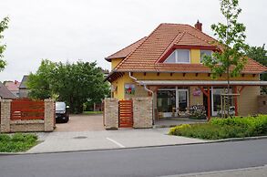 Aranyhal Apartmanház