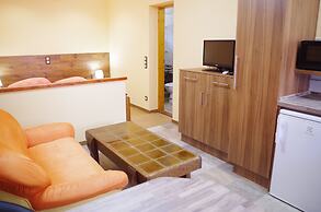 Aranyhal Apartmanház