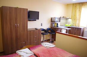 Aranyhal Apartmanház