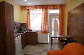 Aranyhal Apartmanház