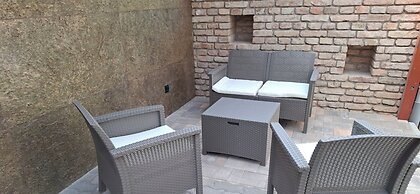 Aranyhal Apartmanház