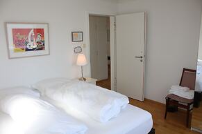 Brekkugata 33 Guesthouse