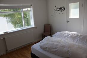 Brekkugata 33 Guesthouse