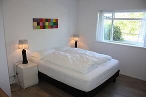 Brekkugata 33 Guesthouse