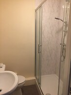 Hogwarts Bed and Continental Breakfast