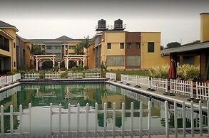 Courtyard International Hotel