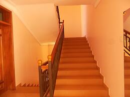 Entebbe Travelle'rs Inn