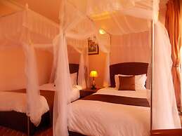 Entebbe Travelle'rs Inn