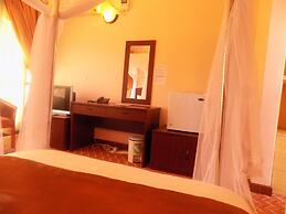 Entebbe Travelle'rs Inn