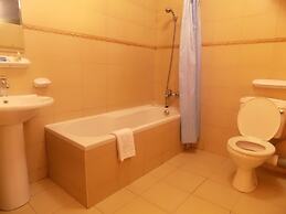 Entebbe Travelle'rs Inn