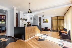 Entebbe Travelle'rs Inn