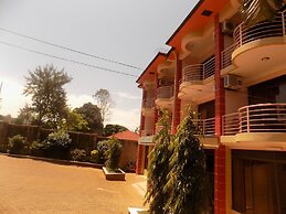 Entebbe Travelle'rs Inn