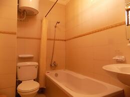 Entebbe Travelle'rs Inn