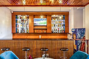 Entebbe Travelle'rs Inn