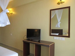 Pulickal Airport Hotel