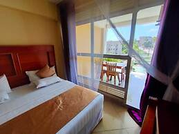 Pulickal Airport Hotel