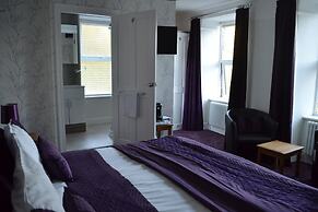 Coed-Y-Fron Guest House