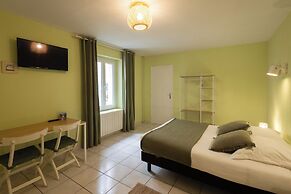L'Aptois Hotel
