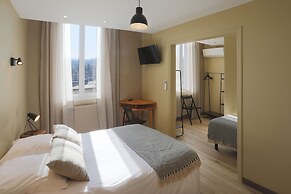 L'Aptois Hotel