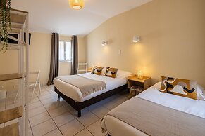 L'Aptois Hotel