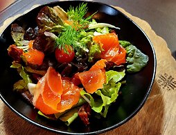 Hôtel Restaurant L'Oustaloun