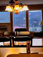 Mountain View Resort and Suites at Fairmont Hot Springs