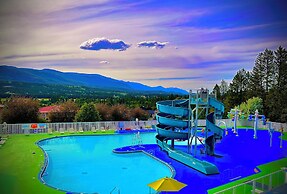 Mountain View Resort and Suites at Fairmont Hot Springs