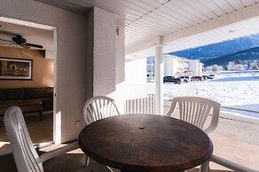 Mountain View Resort and Suites at Fairmont Hot Springs