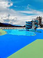 Mountain View Resort and Suites at Fairmont Hot Springs