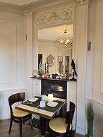 Castel Bayeux Guesthouse