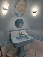 Castel Bayeux Guesthouse