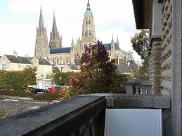 Castel Bayeux Guesthouse