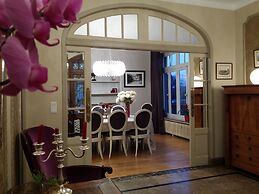 Castel Bayeux Guesthouse