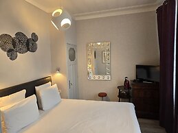 Castel Bayeux Guesthouse