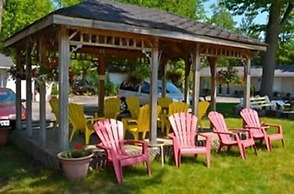 Wasaga Beach Inn And Cottages